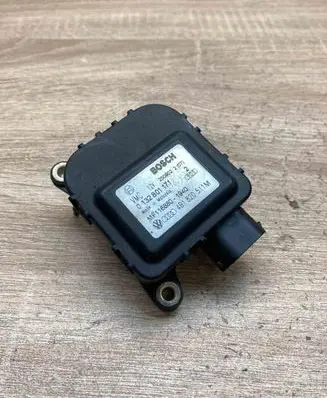 Audi A6 S6 C5 4B Air flap motor/actuator 4B1820511M 0132801171