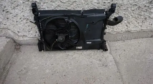 Coolant radiator