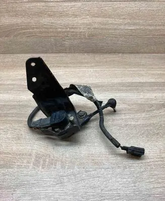 Mazda 626 Headlight/headlamp level sensor 8G0822 B0101442