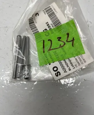 Mercedes-Benz Vito Viano W639 Cylinder head bolts A0009918232 B6450625 8076400