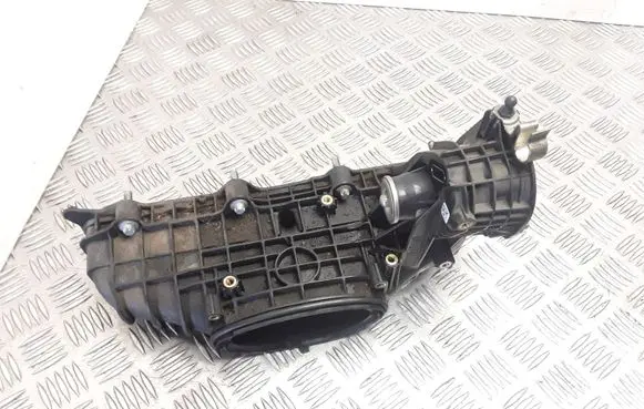 Mercedes-Benz E W212 Intake manifold A6510900037