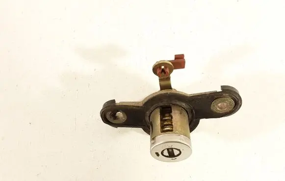 Toyota Celica T230 Tailgate exterior lock 7184