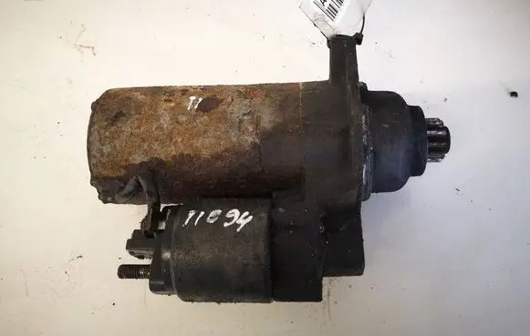 Volkswagen Golf IV Starter motor 