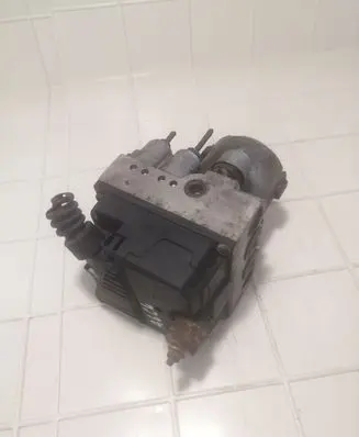 Audi A6 S6 C4 4A ABS Pump 8D0614111 0130108037