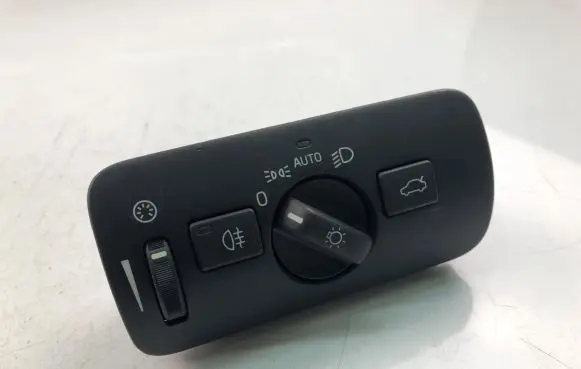 Volvo V40 Light switch 30739424