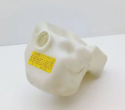Mazda 626 Coolant expansion tank/reservoir 823021077