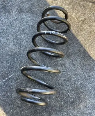 Toyota Auris 150 Rear coil spring