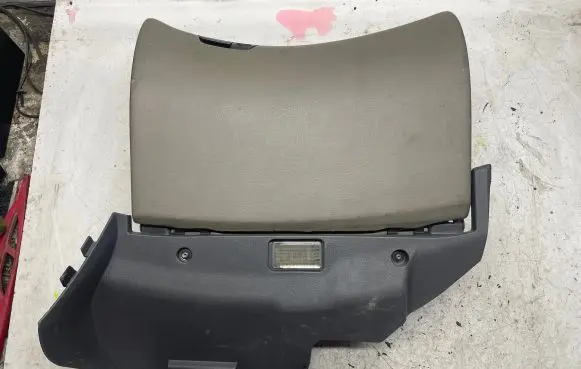 Volvo V70 Glove box 09184925 3865