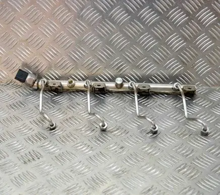 BMW 5 F10 F11 Fuel main line pipe 12056010 7547599