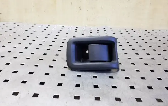 Volvo XC70 Engine bonnet (hood) release handle 30779851