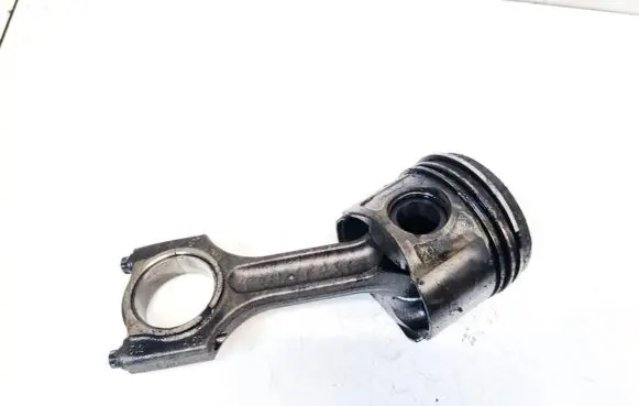 BMW 1 E81 E87 Piston with connecting rod