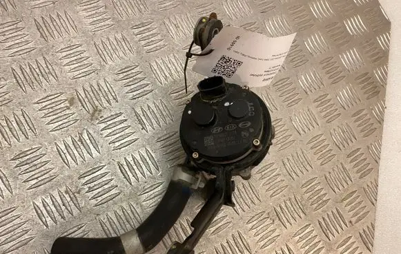 Hyundai Kona I Electric auxiliary coolant/water pump 369100E650
