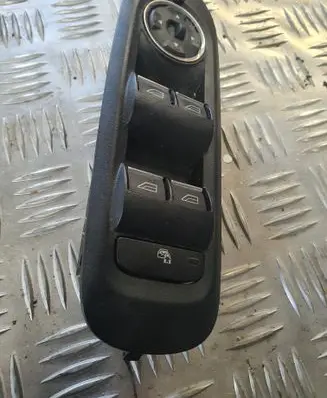 Ford Mondeo MK IV Electric window control switch