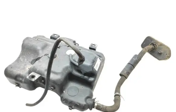 Nissan NV400 AdBlue liquid reservoir 172A22038R