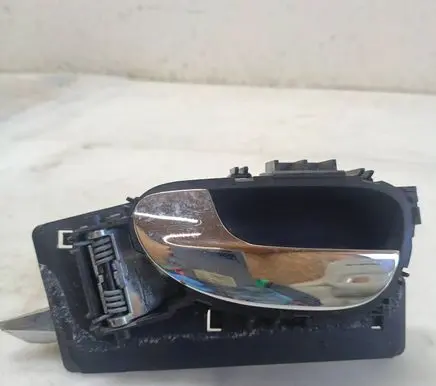 Peugeot 307 Rear door interior handle 9634768677