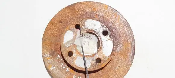 Mazda 2 Front brake disc ventiliuojamas