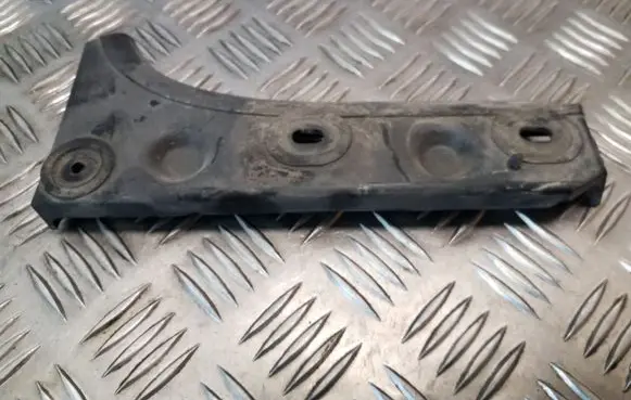 Audi A6 S6 C5 4B Front bumper mounting bracket 4B0807284B