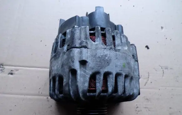 Renault Megane IV Generator/alternator 8200757870