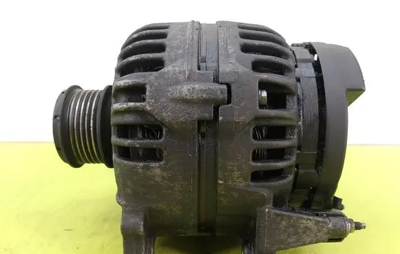 Skoda Octavia Mk1 (1U) Generator/alternator 038903024F
