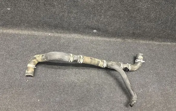 Chevrolet Camaro Engine coolant pipe/hose 23333192