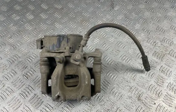 Mercedes-Benz CLA C118 X118 Rear brake caliper