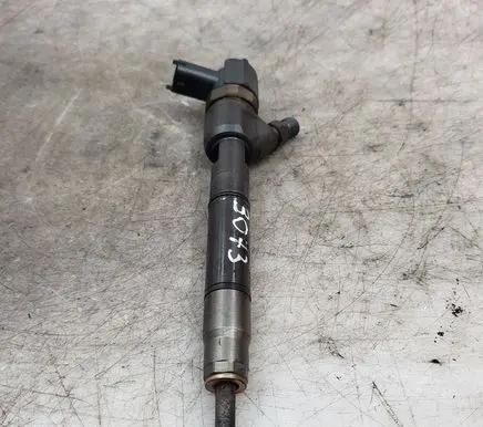 Hyundai i40 Fuel injector 338002A800 0445110411