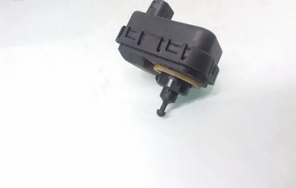 Opel Zafira A Headlight level adjustment motor 