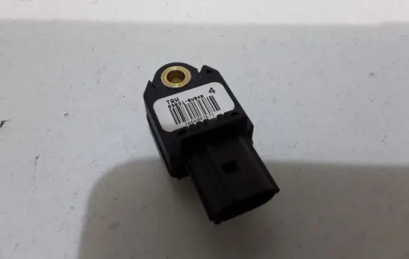 Lexus IS 220D-250-350 Airbag deployment crash/impact sensor 898310W040