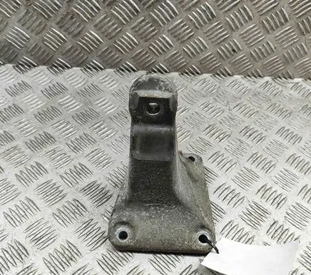 BMW 3 GT F34 Engine mounting bracket 6784826