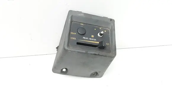 Mitsubishi Pajero Climate control unit MB813314