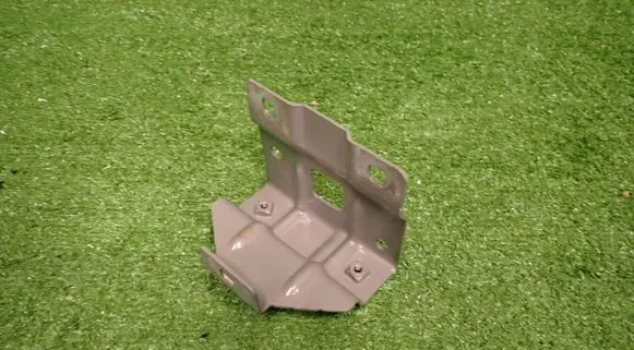 Dacia Sandero Fender mounting bracket 651407058R