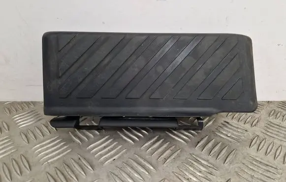 Skoda Octavia Mk4 Foot rest pad/dead pedal 5Q1864777C 5Q1864777