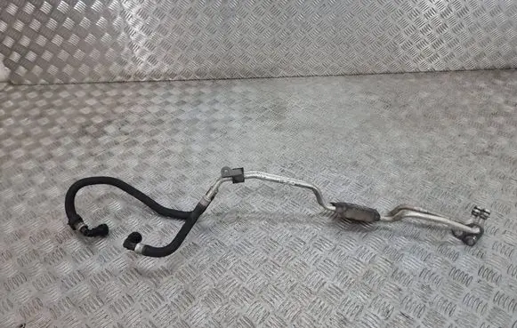 Gearbox oil cooler pipe/hose
