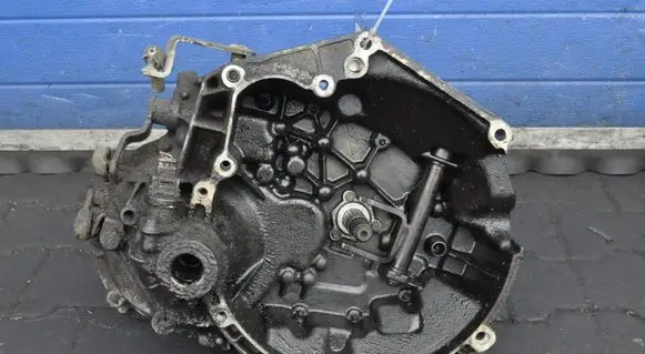 Peugeot 206 Manual 7 speed gearbox 20CD70