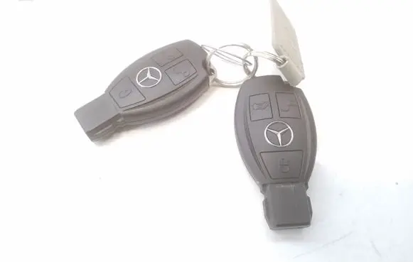Mercedes-Benz Vito Viano W447 Ignition key/card 
