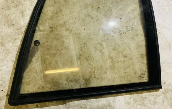 Renault Espace I Rear side window