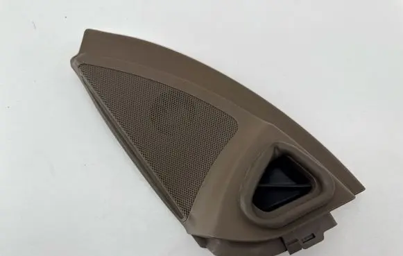 Mercedes-Benz ML W164 Front door speaker cover trim A1647201770
