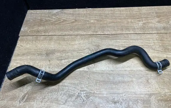 BMW 5 F10 F11 Engine coolant pipe/hose 9119168 15470810