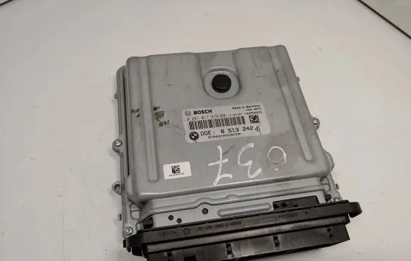 BMW 5 F10 F11 Engine control unit/module 8513242 13618513242 13618518891