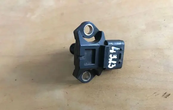 Opel Zafira B Air pressure sensor 8973811911