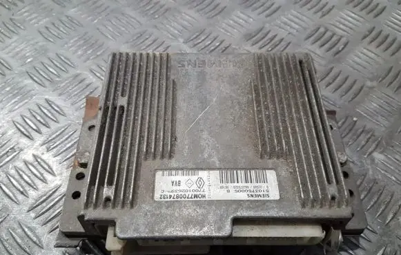 Renault Laguna I Engine control unit/module HOM7700874132