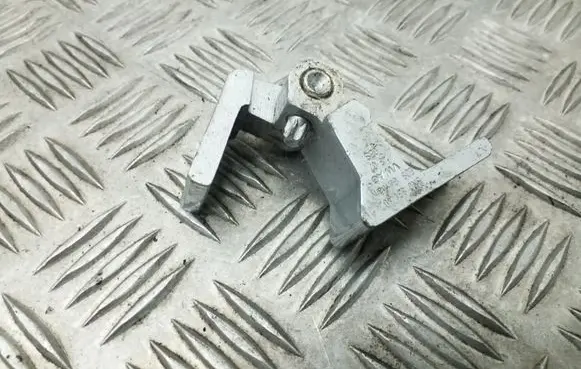 Volkswagen Tiguan Rear door upper hinge 5N0831402