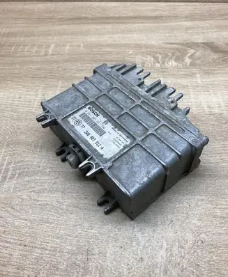 Volkswagen Golf III Engine control unit/module ECU 3A0907311A 0261203591