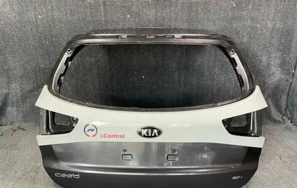 KIA Ceed Tailgate/trunk/boot lid