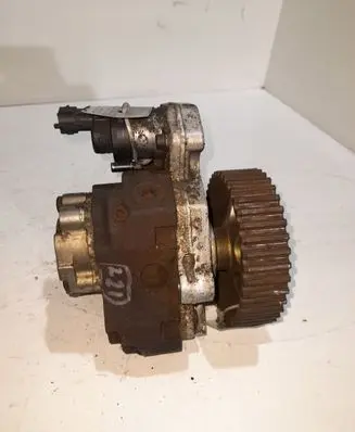 Opel Vivaro Fuel injection high pressure pump 092840093 0445010075