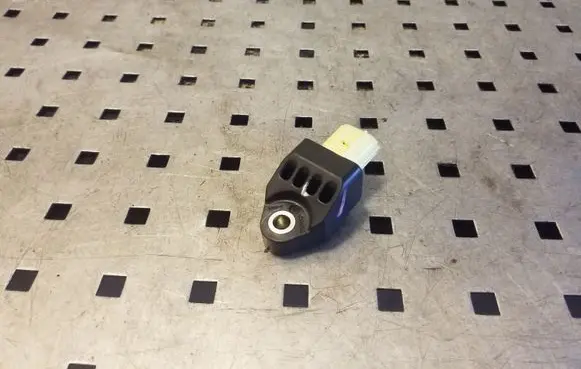 Subaru Outback Airbag deployment crash/impact sensor 98237AJ000