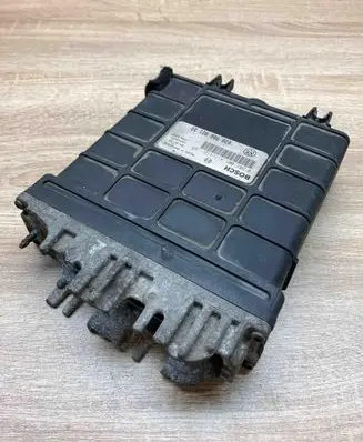 Volkswagen PASSAT B5 Engine control unit/module ECU 028906021DD 0281001411 USED