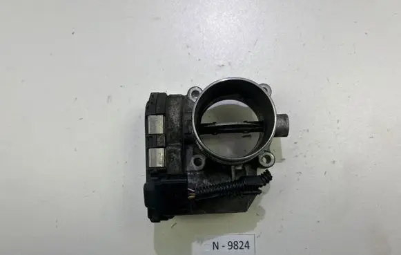 Volvo XC60 Throttle body valve 31216665 0280750520