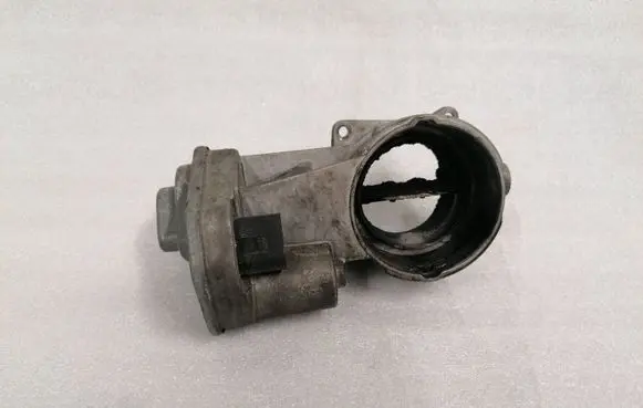 Volkswagen Crafter EGR valve V3520121 B5041