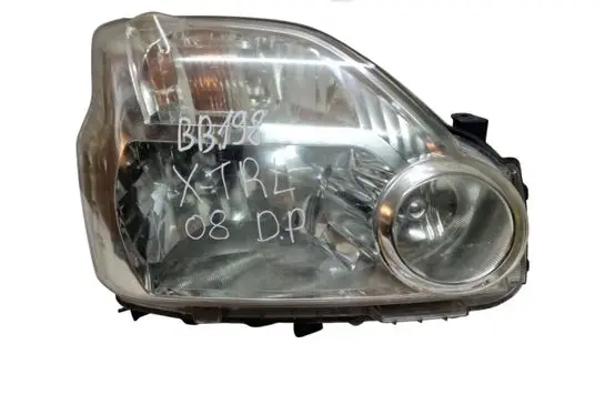 Nissan X-Trail T31 Headlight/headlamp HCR598
